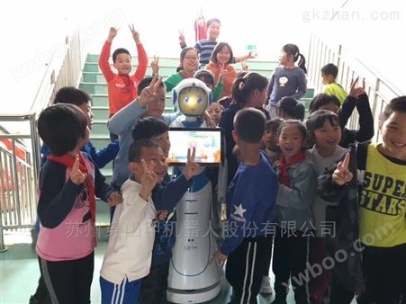 供应重庆永川经贸学校迎宾教育机器人价格